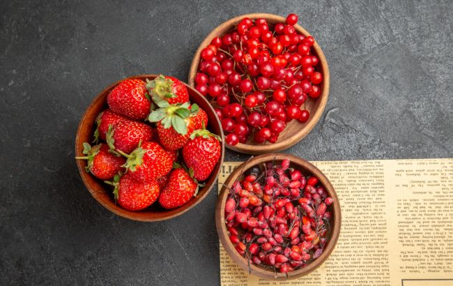 Чи справді червоні продукти викликають алергію? Лікар здивувала відповіддю