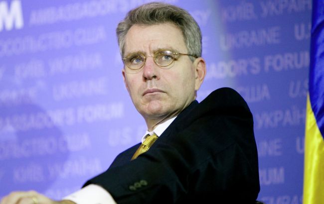 Угроза нападения боевиков на Мариуполь сохраняется, - посол США