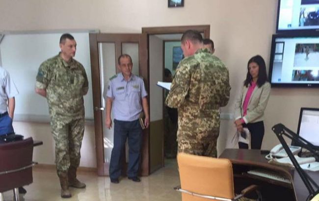 Прокуратура и полиция проводят обыски у замглавы ГПС Серватюка, - журналист