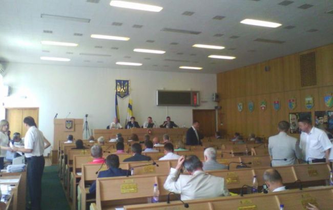 Рівненська облрада вимагає зупинити транзит російських фур