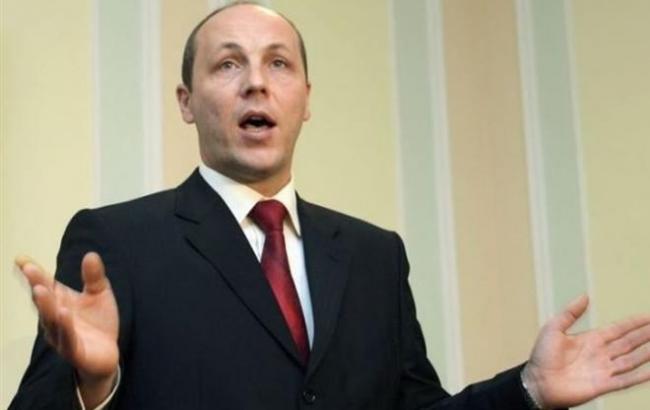 Група Парубія з 15 нардепів не підтримала ідею повного об'єднання БПП з НФ, - джерело