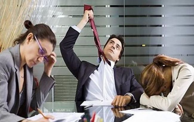 Половина офисных работников не дотягивает до следующей зарплаты