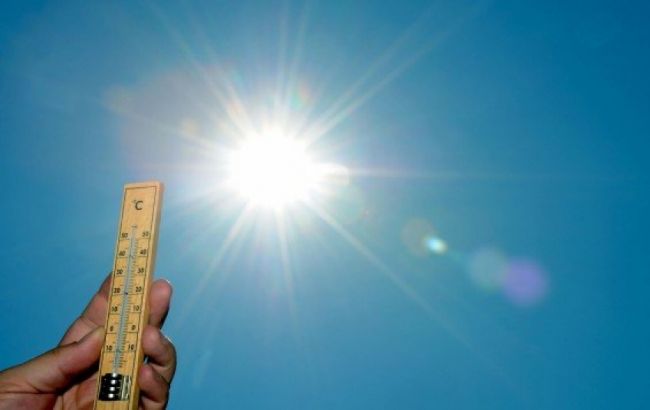 Погода на сегодня: на западе Украины местами дожди, температура до +33