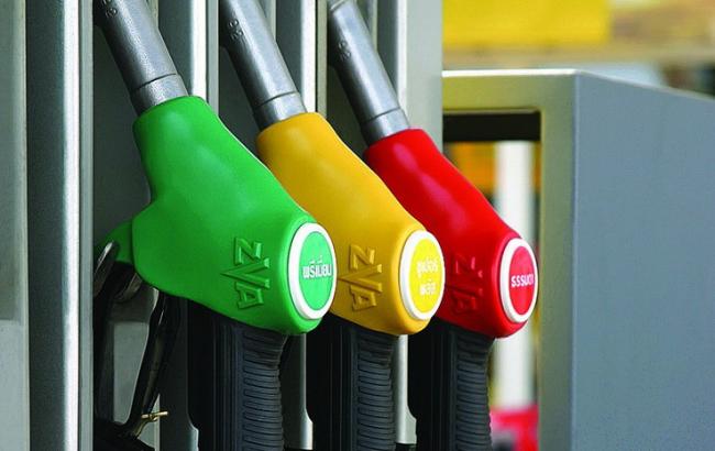 Цены на АЗС в Киеве 12 ноября почти не изменились