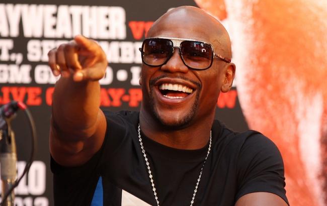 Флойд Майвезер назван самым высокооплачиваемым спортсменом года