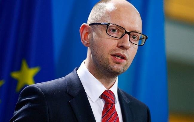 Дефицит "Нафтогаза" в этом году сокращен в 5 раз, - Яценюк