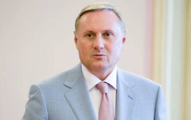 Суд закрыл дело Ефремова о "диктаторских законах"