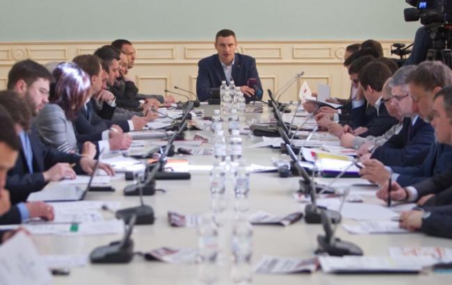 Кличко пригрозил увольнениями председателям РГА