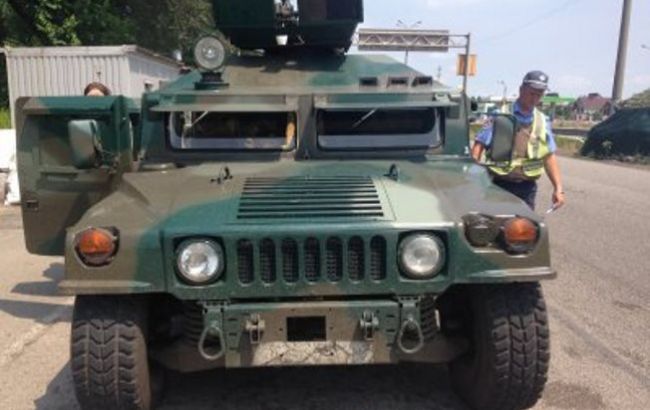 У Дніпропетровській обл. в автомобілі виявили арсенал зброї