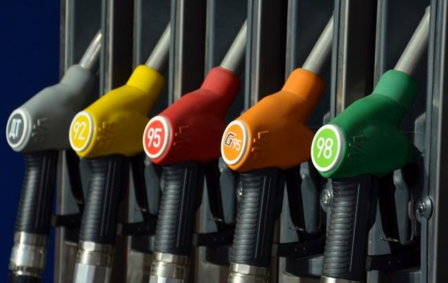 Ціни на АЗС у Києві 20 серпня майже не змінилися