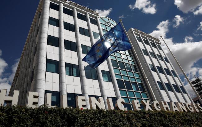 Фондовый рынок Греции обвалился до уровня 1990 года