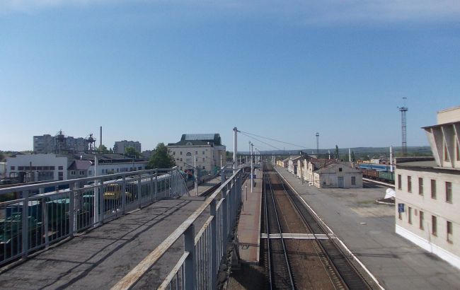 Россияне восстанавливают железную дорогу в Купянске. Хотят ускорить переброску войск