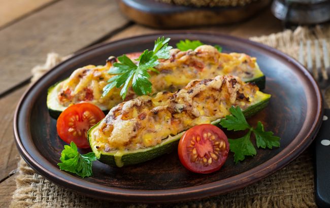 Топ-6 смачних страв з кабачків, які варто приготувати цього літа