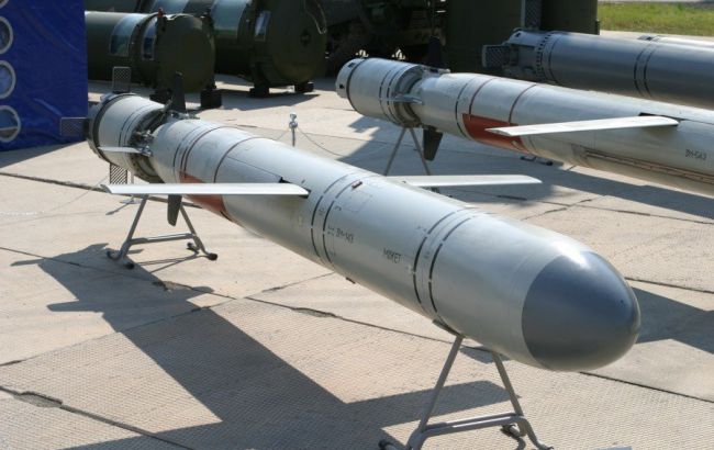 В РФ крылатая ракета упала на жилой дом