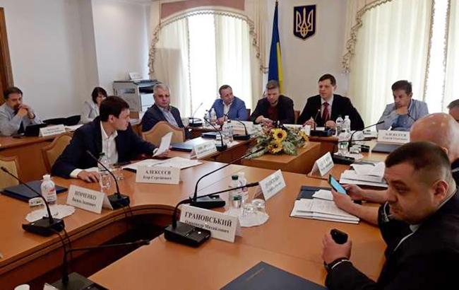 Комитет рекомендует ВР внести изменения в закон о статусе судей в связи с созданием ВАКС