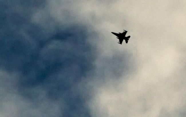 У сирійському Алеппо збитий військовий літак