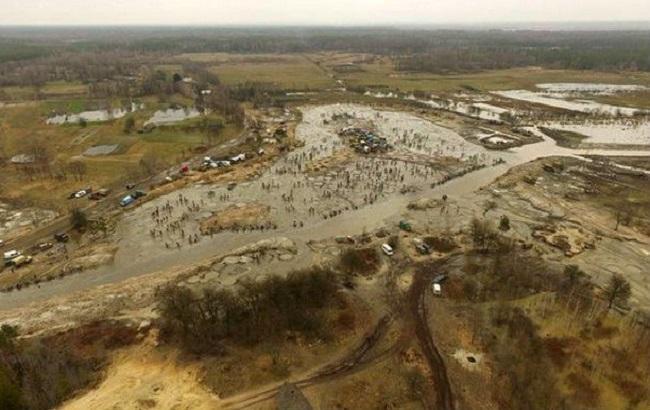 В Ровенской области незаконно добывают янтарь 10 тысяч человек, - Семерак