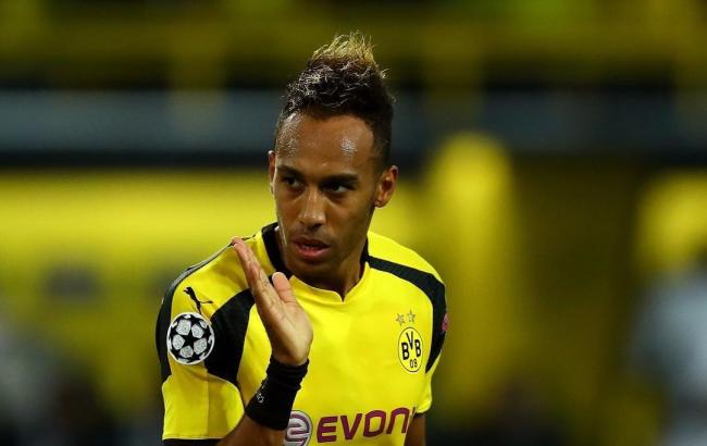 "Боруссия" не смогла договориться с "Миланом" о трансфере Обамеянга