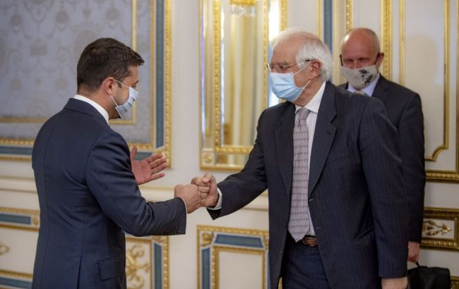 Зеленский и Боррель обсудили создание площадки для переговоров по Крыму