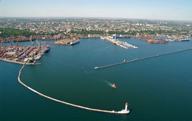 В Украину вернулись 14 моряков, которых судовладелец оставил в Венесуэле