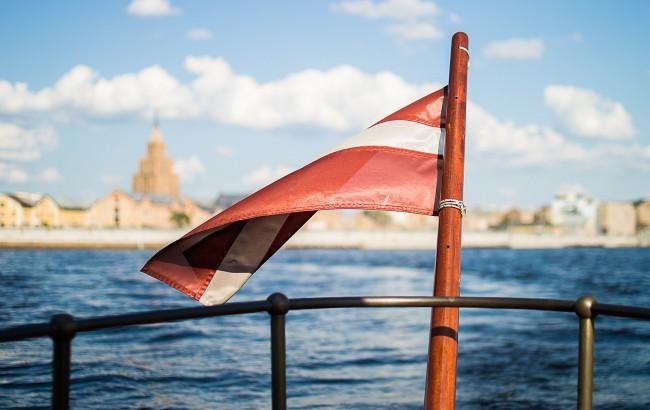 В Латвии в "черный список" за прошлый год внесли более 124 человек