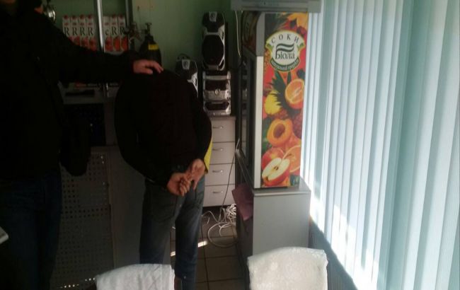 СБУ начала отключать абонентов спутникового ТВ с российскими каналами на Донбассе