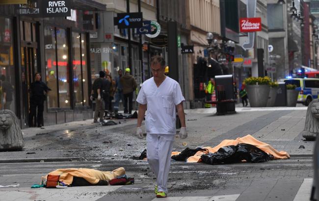 Наезд на толпу в Стокгольме: грузовик угнали у шведской пивоваренной компании