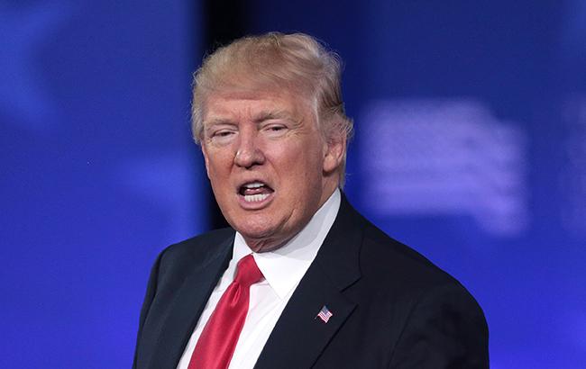 Трамп обвинил Россию и Китай в девальвации своих валют