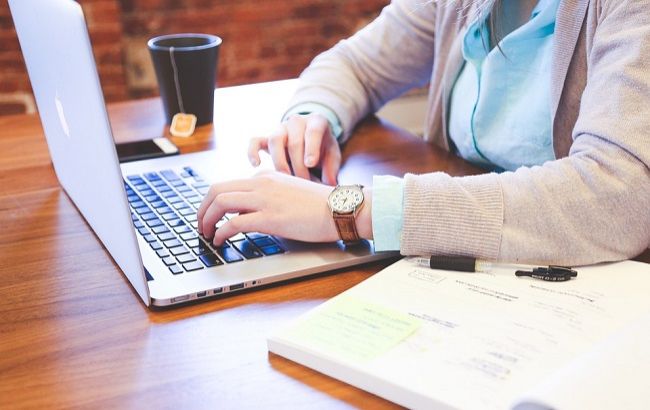 Отпуск больше, увольнений меньше: что ждет работающих украинцев (видео)