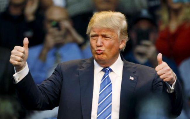 Трамп поздравил своих военных с успешной атакой на Сирию