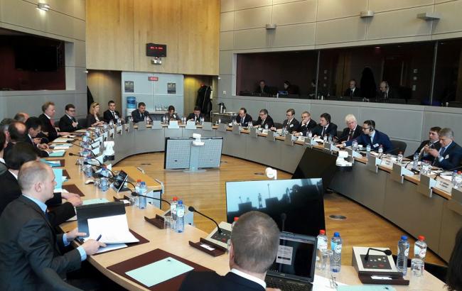 Трехсторонние газовые переговоры стартовали в Брюсселе