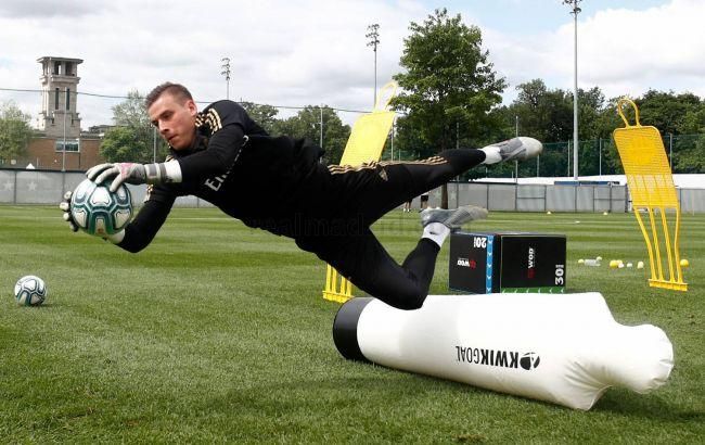 Зидан следит за выступлениями Лунина в "Овьедо"