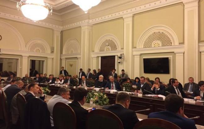 Комитет рекомендует ВР одобрить изменения в Налоговый кодекс для роста минимальной зарплаты