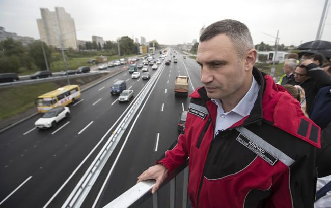Кличко открыл путепроводы на пересечении Богатырской, которые не ремонтировались более 30 лет