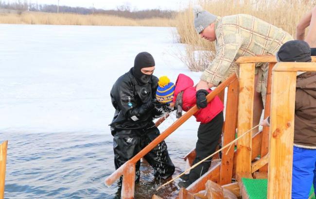 На Водохреща в ході купання у водоймах постраждали 2 людини