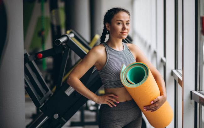 Тренер розповіла, що буде, якщо займатись спортом під час менструації