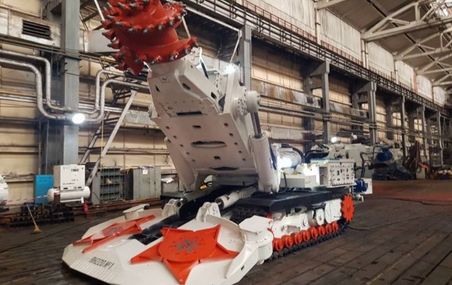 ДТЭК выпустила первый шахтный комбайн после релокации на запад Украины