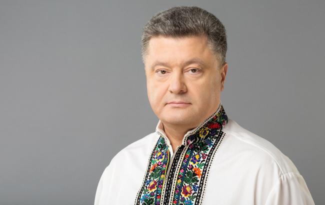 Порошенко хочет повысить знание английского языка среди населения