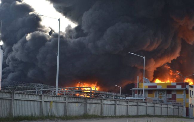 Пострадавшие от взрыва нефтебазы в Василькове люди начали получать компенсации