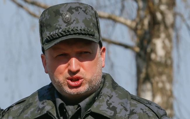 Россия готовит провокации ко Дню независимости Украины, - Турчинов
