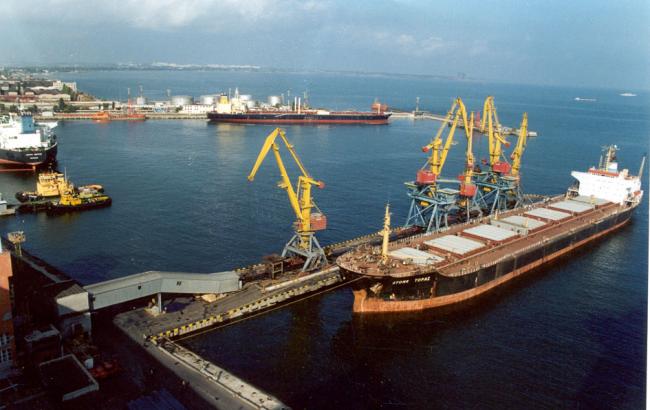 Вопрос о приватизации государственных стивидоров не поднимался, - источник в ФГИ