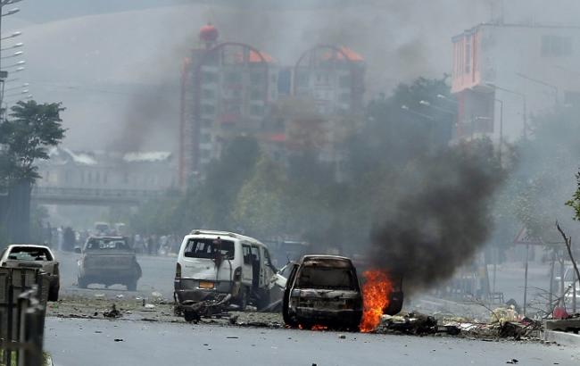 Терорист в Афганістані підірвав машину, є загиблі