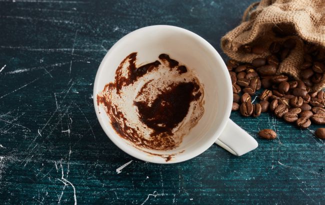 Чи можна повторно заварювати кавову гущу?