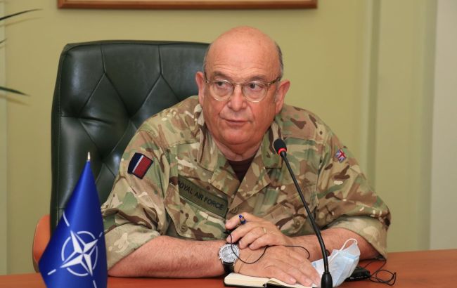 Глава военного комитета НАТО приехал в Украину: обсудил с Хомчаком эскалацию на Донбассе