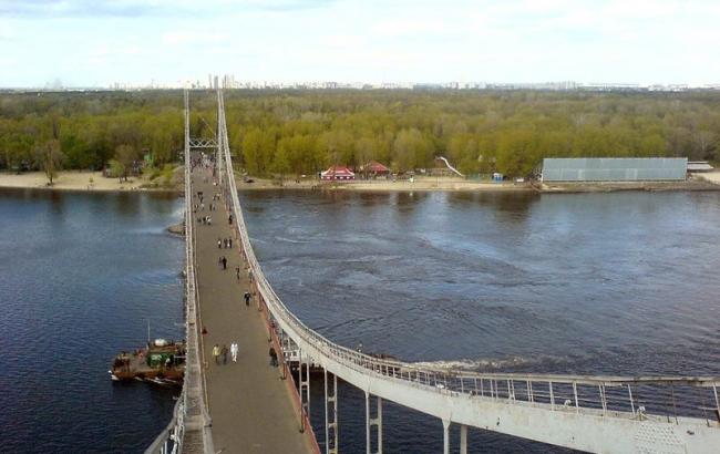 У Києві почнуть реконструювати вулицю на Трухановому острові