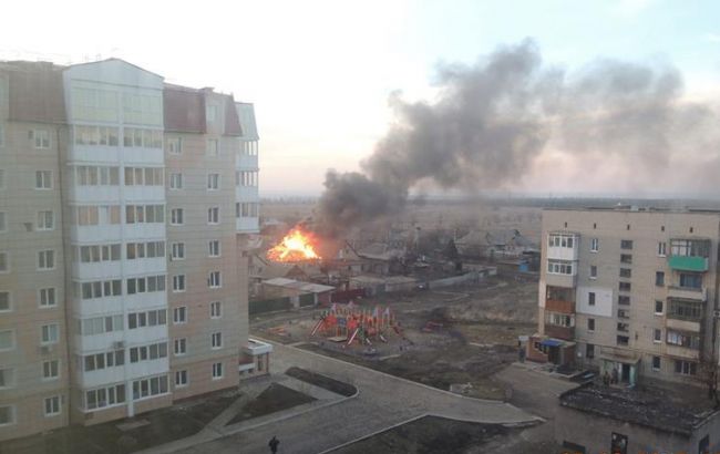 Боевики обстреляли Ясиноватую, есть попадания в жилые дома, - журналист