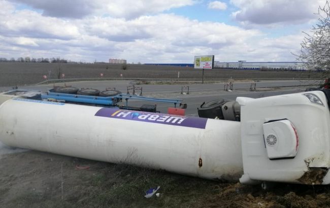 Под Киевом перевернулась цистерна с жидким кислородом. Движение ограничено