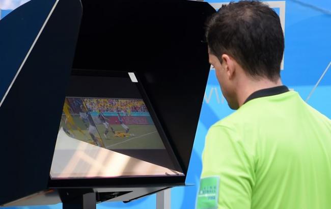 Впервые на чемпионате мира арбитр назначил пенальти после видеоповтора
