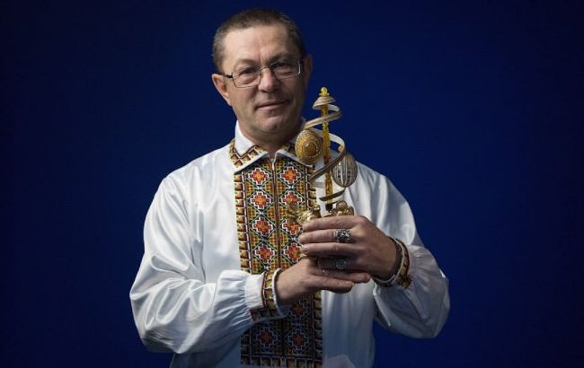 Украинец сделал в яйце 52 тысячи отверстий: установил два мировых рекорда