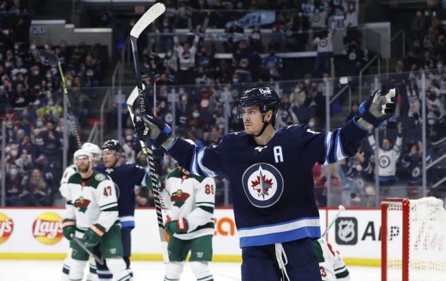 Класичний хет-трик і асист нападника "Вінніпега": подія дня в НХЛ